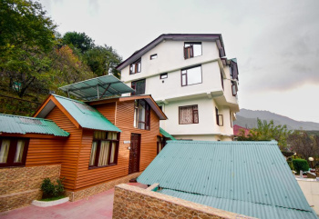 22 rooms cottages on lease in Manali