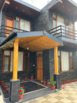 5 rooms. Fully furnished cottage for sale in Manali