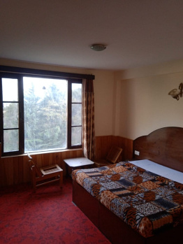 10 rooms hotel on lease in Manali, near Mata Hadimba Temple