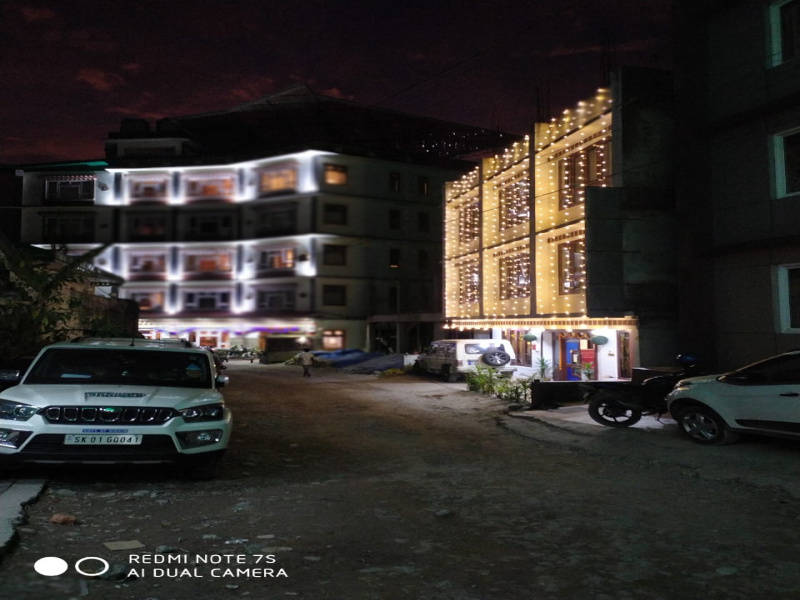 HOTEL, BAR CUM RESTAURANT AVAILABLE FOR YEARLY LEASE IN GANGTOK