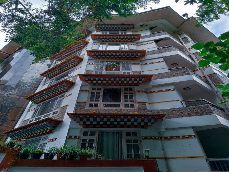 STANDARD TO LUXURY CLASS  HOTELS AVAILABLE FOR YEARLY LEASE IN GANGTOK (K.C PROPERTIES)