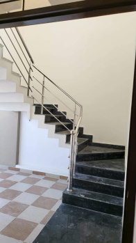 Property for sale in Safedabad, Lucknow