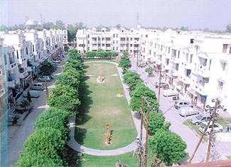 2 BHK flat ofr sale in Mohan Nagar