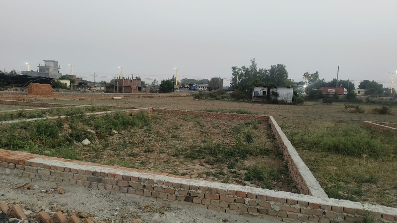 2700 Sq.ft. Residential Plot for Sale in Sakaldiha, Chandauli