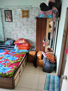 2 BHK Flats & Apartments for Rent in Khadiya, Ahmedabad (925 Sq.ft.)