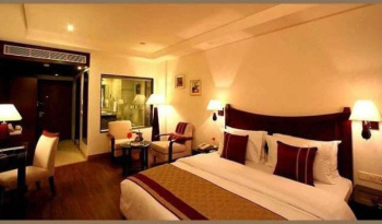 75000 Sq.ft. Hotel & Restaurant for Sale in Sector 12, Gurgaon