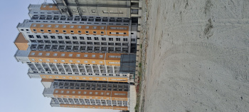 1 RK Flats & Apartments for Sale in Yamuna Expressway, Greater Noida (700 Sq.ft.)