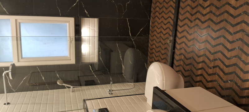 Flats & Apartments for Sale in Dankaur, Gautam Buddha Nagar (2650 Sq.ft.)