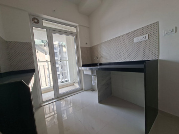 Flats & Apartments for Sale in Kolshet Road, Thane (618 Sq.ft.)