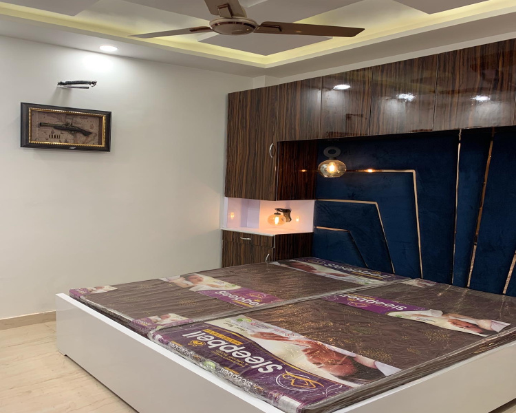 3 BHK Builder Floor for Sale in Dwarka Mor, Dwarka, Delhi (800 Sq.ft.)