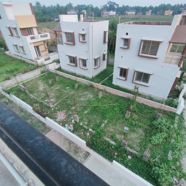 REDEY TO MOVE PLOT SELL NEAR JOKA METRO ONLY 1.5 KM DISTANCE
