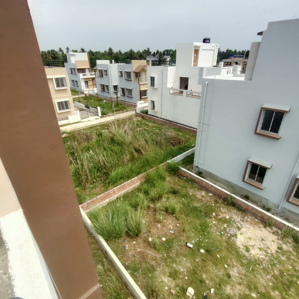 GATTED SOCIETY READY PLOT SELL WITH 15 TH AMANATISH FASALITES PROVIDE