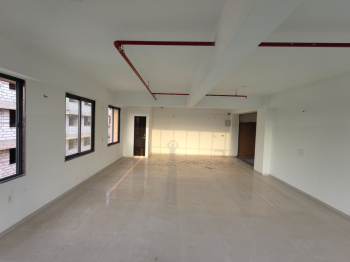 4 BHK Flats & Apartments for Sale in Ambli, Ahmedabad (3638 Sq.ft.)