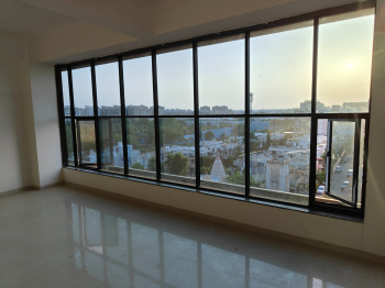 4 BHK Flats & Apartments for Sale in Ambli, Ahmedabad (3170 Sq.ft.)