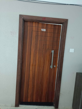 Karol bagh 2 bhk flat available for 25 lac