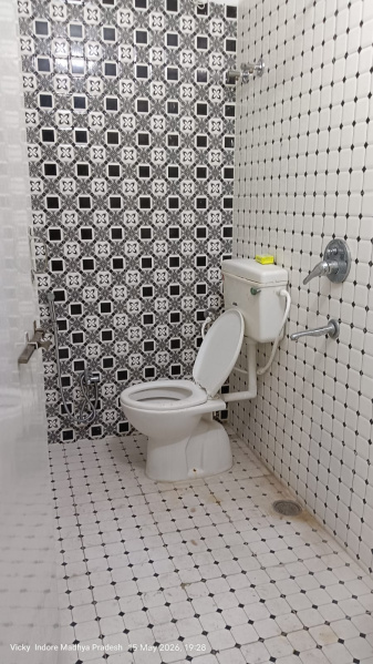 Hostel for sale in ujjain road