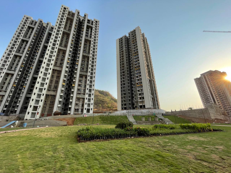 2 BHK Flats & Apartments for Sale in Navi Mumbai (1200 Sq.ft.)