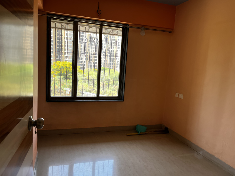 2 BHK Flats & Apartments for Rent in Mira Road, Mumbai (600 Sq.ft.)
