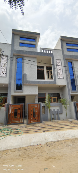 100 gaj makaan , 4 bhk gated jda approved full duplex in jaipur gokulpura