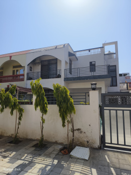 Resale house kothi 3 bhk gated colony