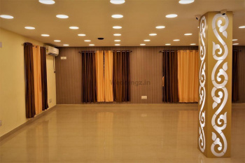 60000 Sq.ft. Hotel & Restaurant for Sale in Dhakuria, Kolkata