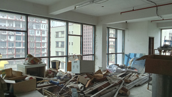 942 Sq.ft. Office Space for Sale in C. R. Avenue, Kolkata (492 Sq.ft.)