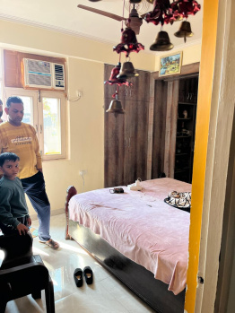 Furnished 3 BHK Flat For Sale in Gulmohar garden Society, Raj Nagar Extension