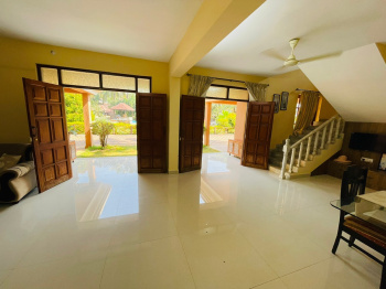 Available 4 BHK Independent Villa in a gated complex in Benaulim, walking distance from the beach.