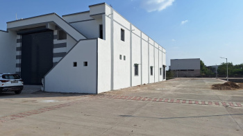 600 વાર gross 430 વાર build up  60,000/-Rent 1 લાખ 20 deposit  1 advance rent Total RCC  2 લેબર રૂમ  1 office with sto