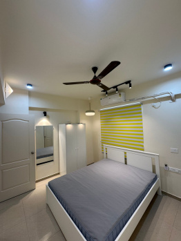 3 BHK Flats & Apartments for Rent in Shela, Ahmedabad (1350 Sq.ft.)