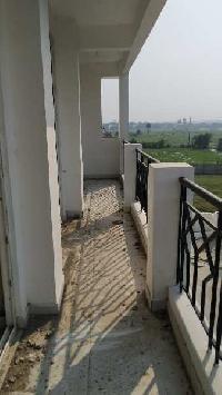 3 BHK Flats & Apartments for Sale in Singhpur, Kanpur