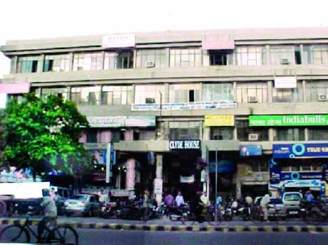 900 Sq.ft. Office Space for Sale in Mall Road, Kanpur