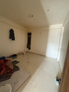 2 BHK Builder Floor for Sale in Sector 73, Noida (1000 Sq.ft.)
