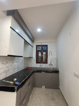 3 BHK Builder Floor for Sale in Sector 73, Noida (1100 Sq.ft.)
