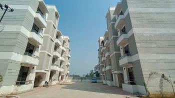 3 BHK Flats & Apartments for Sale in Safedabad Road, Lucknow (1144 Sq.ft.)