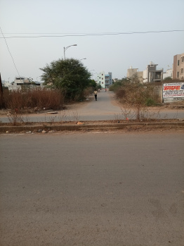 Kamal vihar Main gate se only 300mtr ka distance pr service road se connect Sec 8B me residency plot