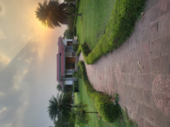 1.5 acre developed farmhouse available for sale in Best Western Country club pachgaon gurgaon