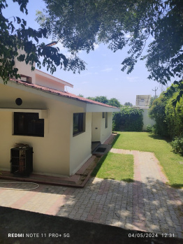 1200sq.yd fully developed farmhouse for sale in Best Western Country club pachgaon gurgaom