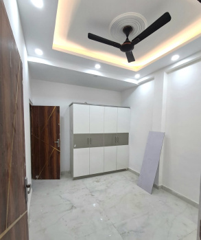 3 bhk big size semi furnished builder flat in shakti khand 4