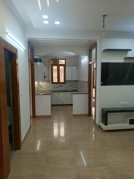 3bhk big size semi furnished builder flat with parking in Shakti khand 4