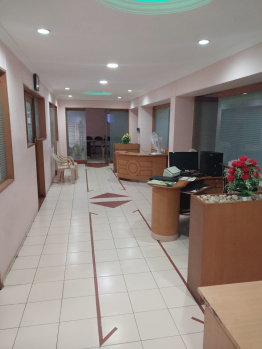 3000 Sq.ft. Office Space for Sale in Alkapuri, Vadodara