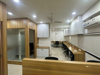 Office Space for Rent in Alkapuri, Vadodara (1000 Sq.ft.)