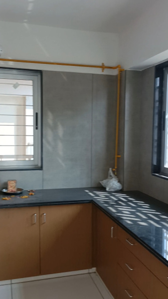 Flat For Rent 3bhk With Kitchen Trolley Light Fan