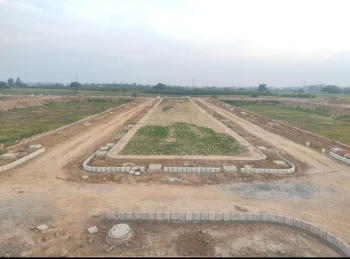 Residential plot on national highway