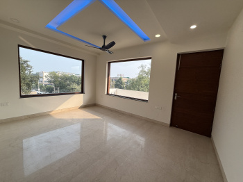 4 BHK Builder Floor for Sale in Sector 14, Faridabad (3600 Sq.ft.)