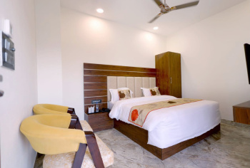 240 Sq.ft. Banquet Hall & Guest House for Sale in Chhatikara Road, Vrindavan