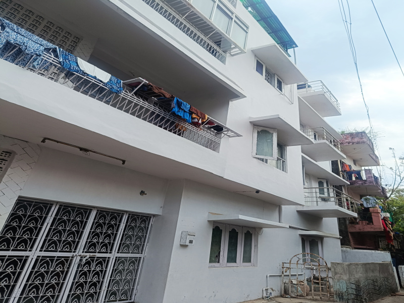 Business Center for Sale in Napier Town, Jabalpur (4800 Sq.ft.)