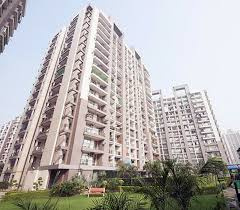 4 bhk flat in Krishna Apra sapphire