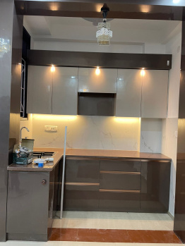 2 bhk flat in Indirapuram with covered parking