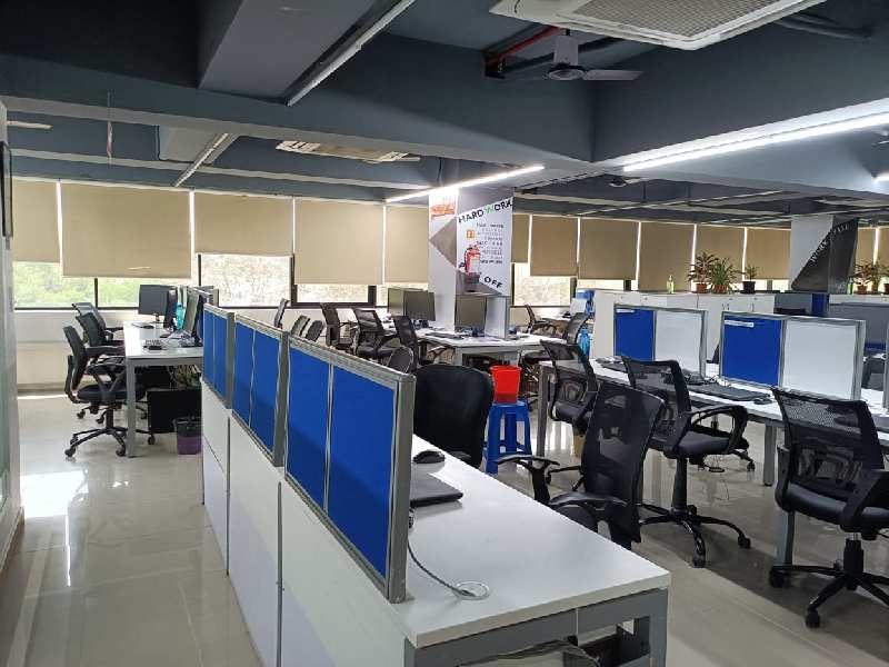 7700 Sq.ft. Office Space for Rent in Kaspate Vasti, Pune